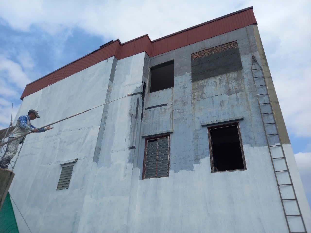 Chống thấm tường ngoài kết hợp sơn và vữa chuyên dụng