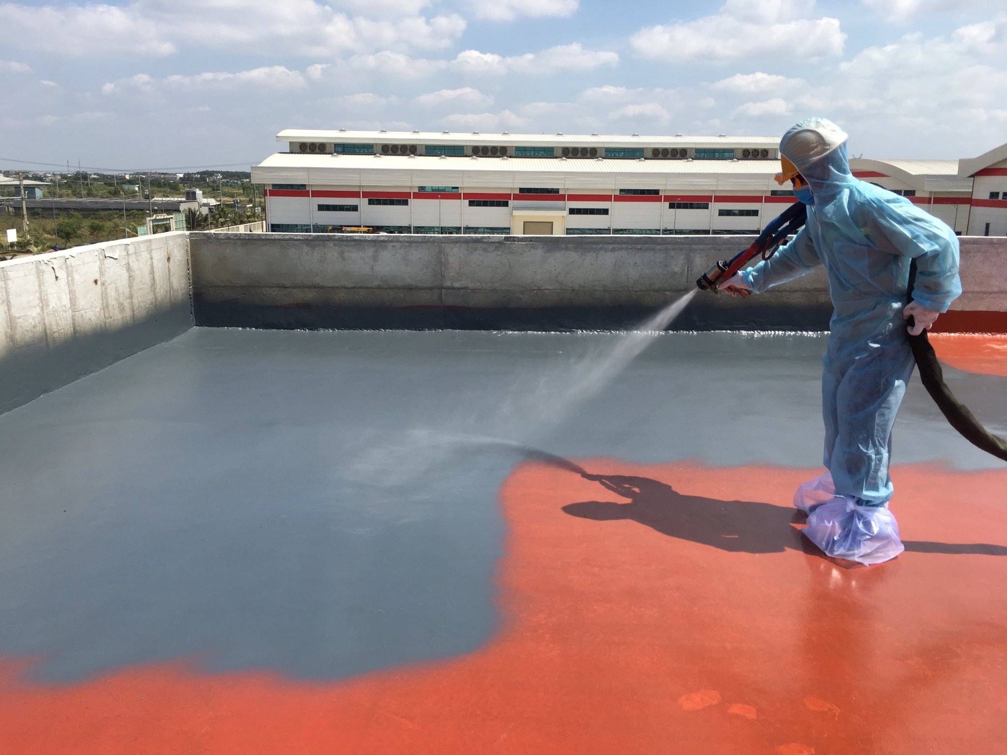 Thợ chống thấm giỏi tại Cầu Giấy của Xuyên Việt Group thi công nhanh gọn, đúng tiến độ cam kết