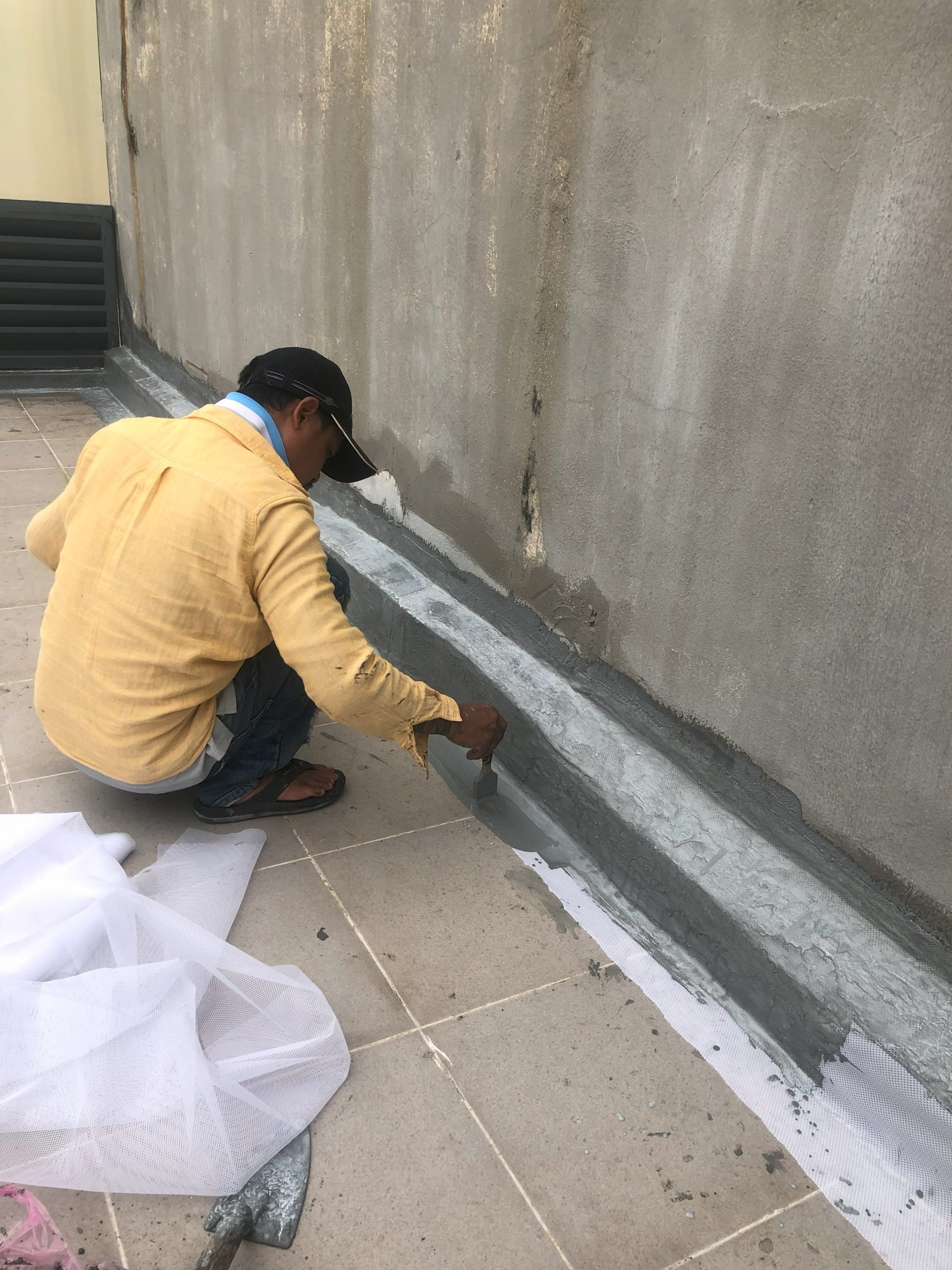 Xử lý chống thấm khe tiếp giáp giữa hai nhà tại Hải Phòng