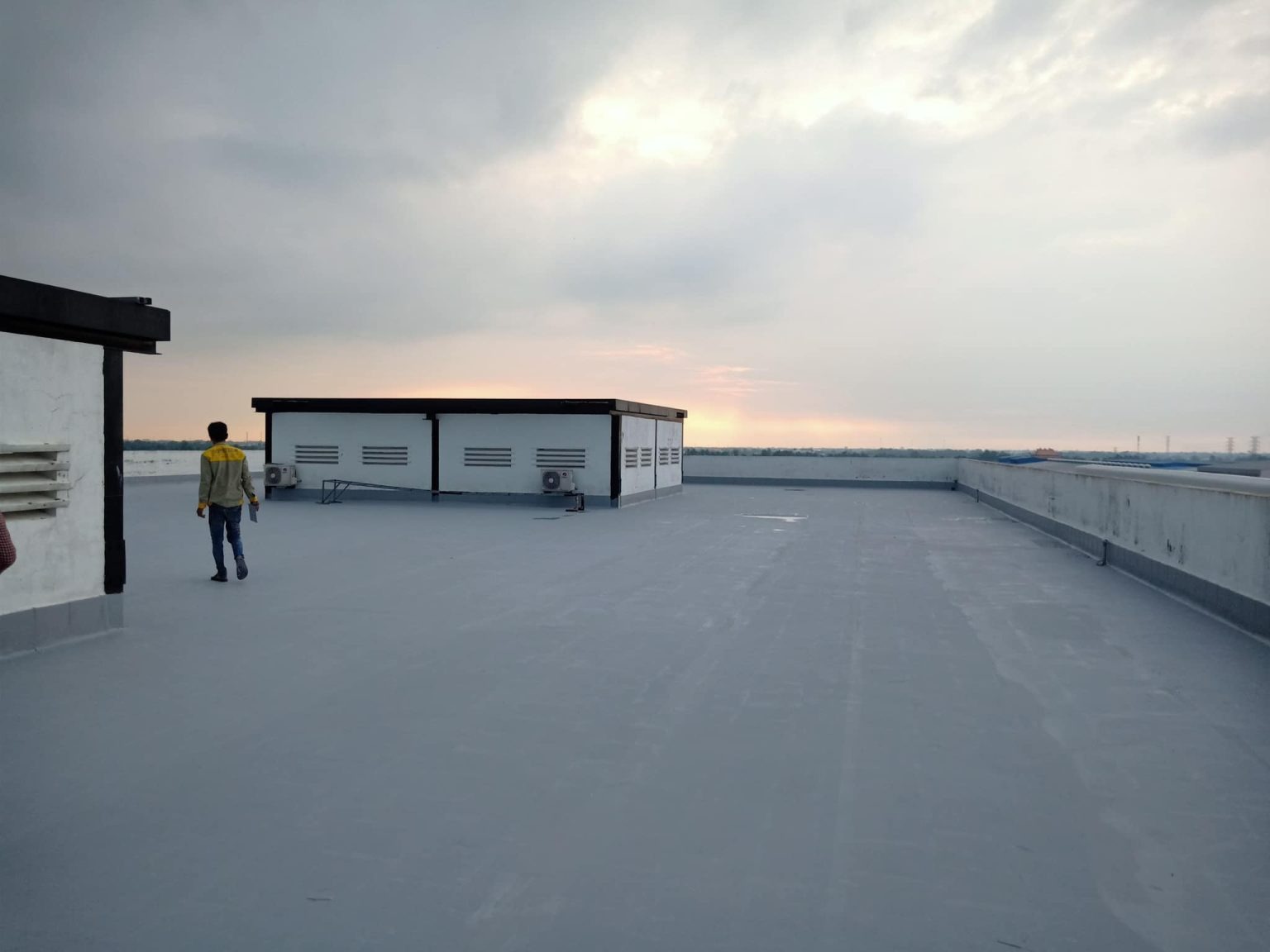 Chống thấm sân thượng công trình tại Hà Nội triệt để bằng vật liệu chính hãng